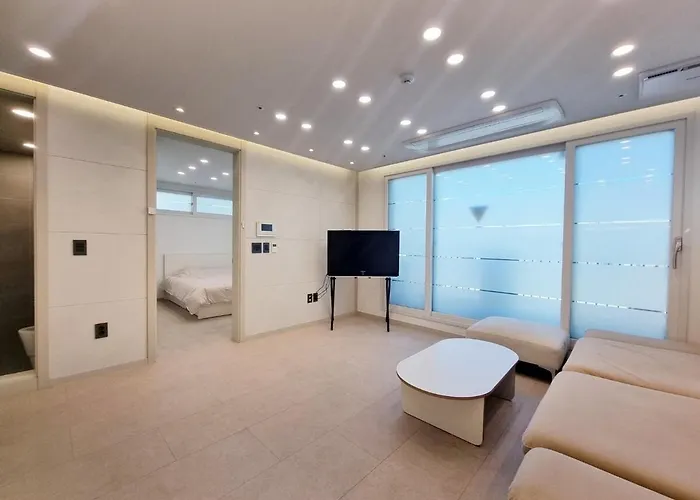 Luxury Terrace House *