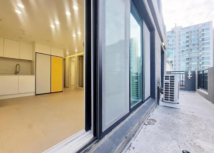 Luxury Terrace House