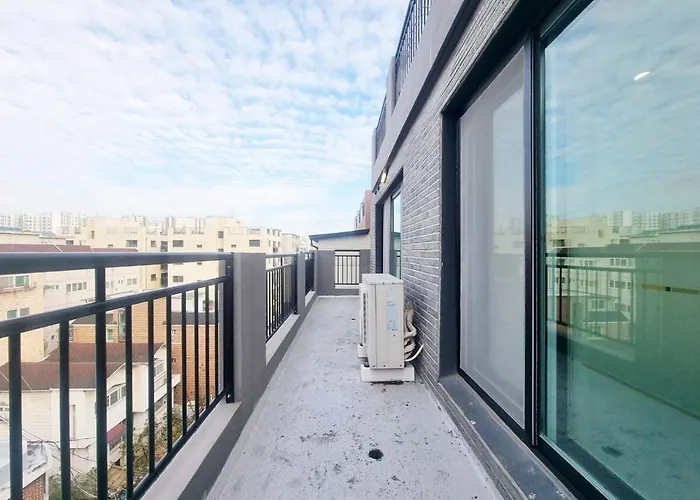Luxury Terrace House 別墅 *